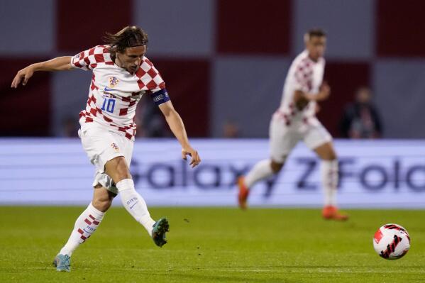 Modri Peri i Brozovi highlight Croatia World Cup squad AP News